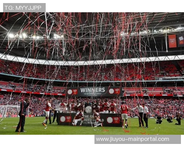 世界杯激战AC米兰绝杀尤文图斯争议判罚引发全场沸腾